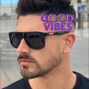 Meet your Posher, Christopher